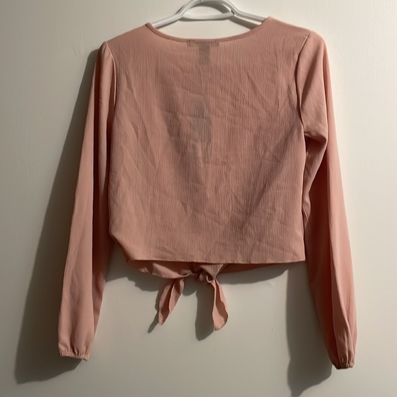 Peach colour tie front top - Picture 3 of 3